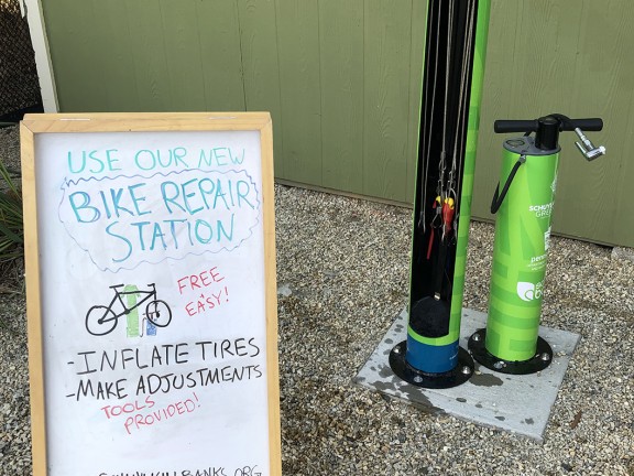 Bike fixit station near me online